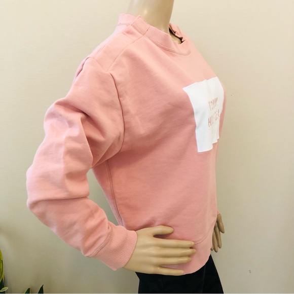 Tommy Hilfiger adaptive sweatshirt w/ magnetic shoulder closures NWOT Sz S - Picture 3 of 12